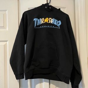 Men’s Thrasher hoodie size Medium